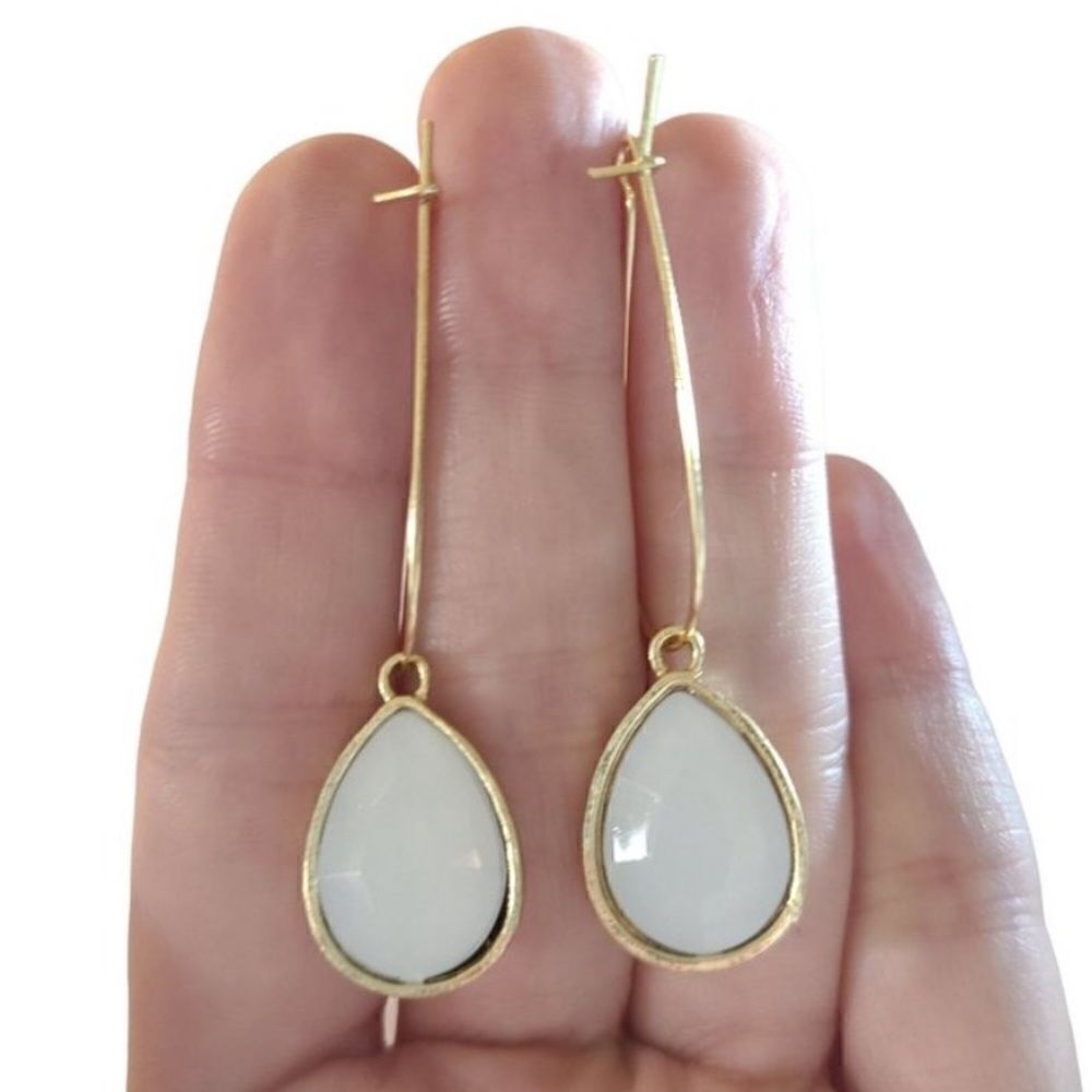 5/$25 RHINESTONE WHITE DANGLE - Picture 1 of 6